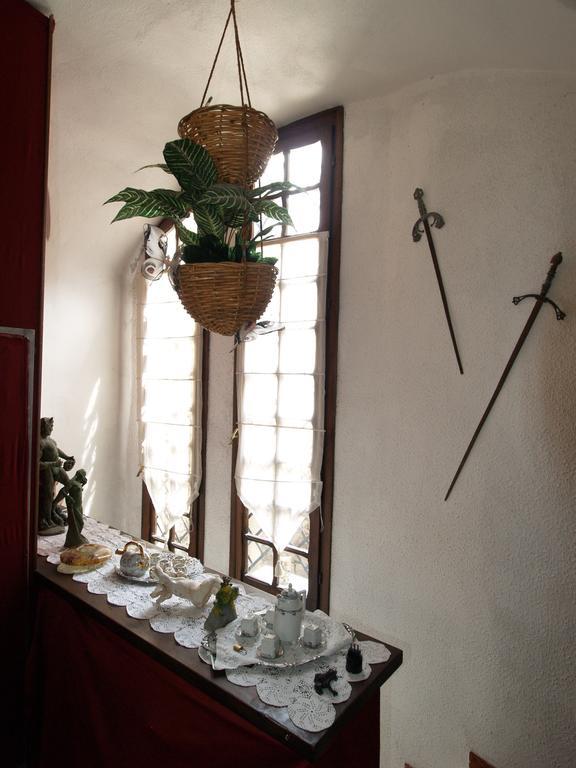 Bed and Breakfast Le Petit Chateau à Dolceacqua Extérieur photo